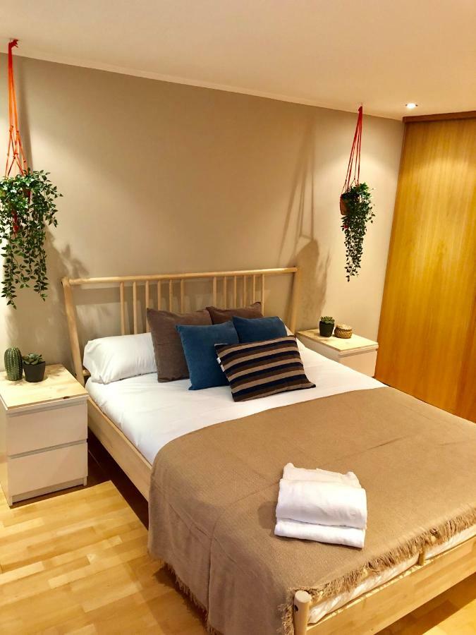 Apartamento Oupen De Dor - Virgenes El Pilar Zaragoza Exterior foto