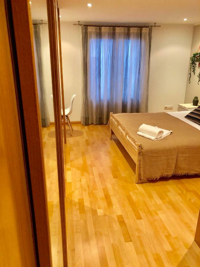Apartamento Oupen De Dor - Virgenes El Pilar Zaragoza Exterior foto